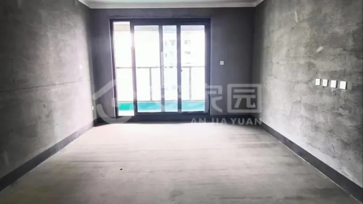 古城旁，电梯双气，业主包税