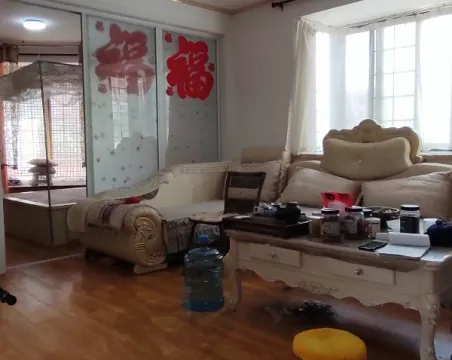 富豪新天地5室2厅2卫朝南北精装