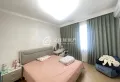 去年全新装修！万基花园！精装三室！一梯两户！双阳台11