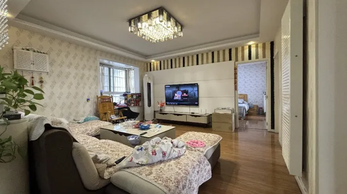 竹园华府二期精装带花园，面积129㎡，欢迎品鉴