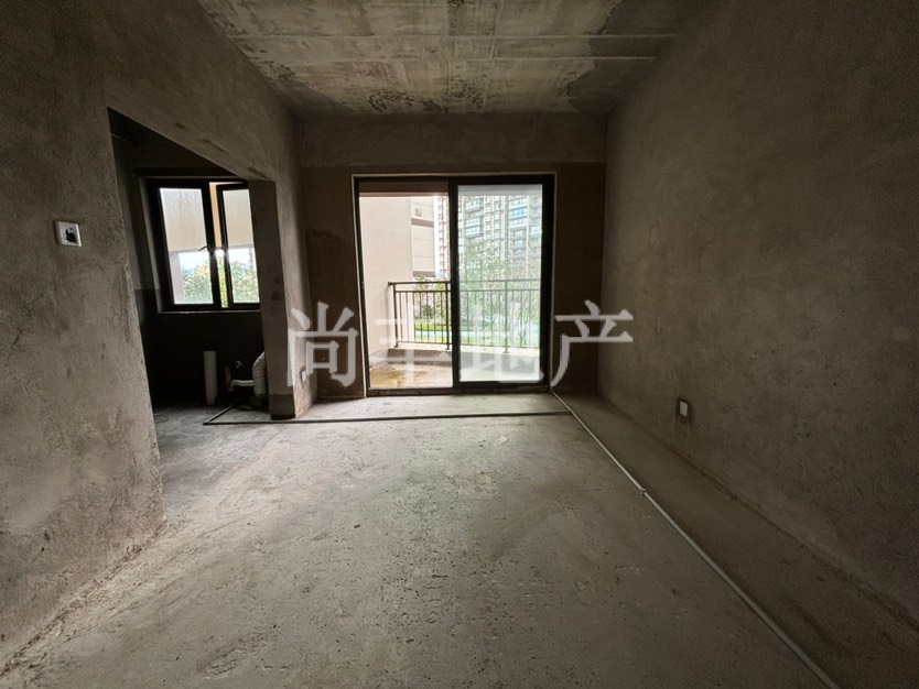 麒麟区西片区毛坯4室2厅2卫二手房出售7