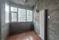 户型好，纯毛坯，随意装修。8