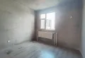 户型好，纯毛坯，随意装修。7