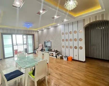 中建金象广场二期3室2厅2卫精装