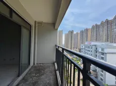 桂平市|检察院大院4室2厅2卫出售