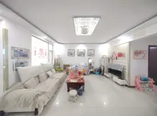 东方360一期常平苑纯板房，户型2室1厅1卫商品房满五为一