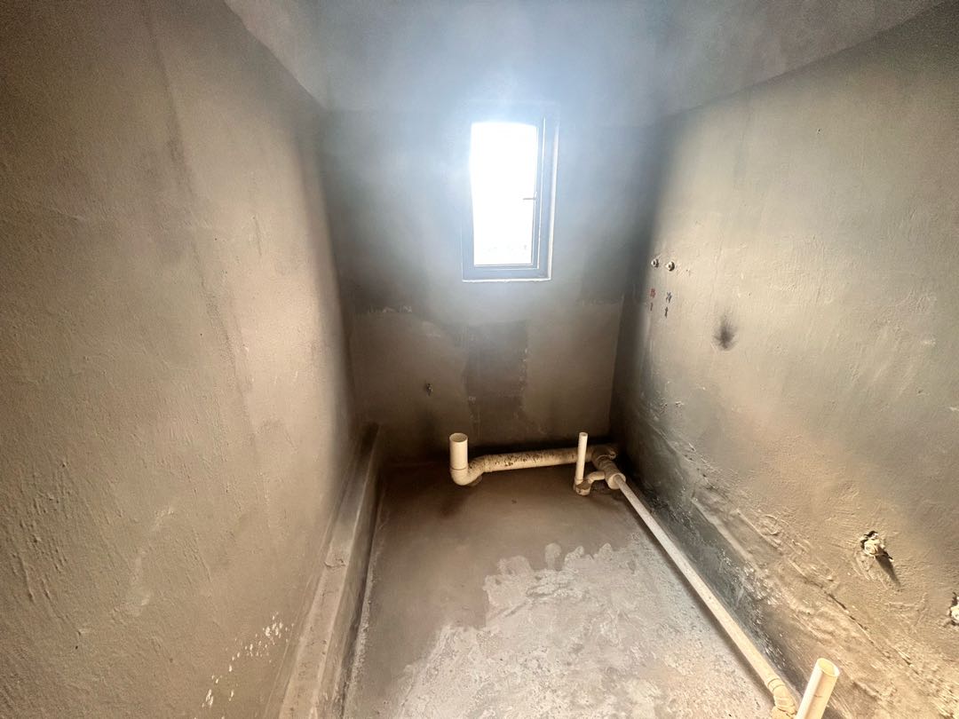 麒麟区城中毛坯4室2厅2卫二手房出售4