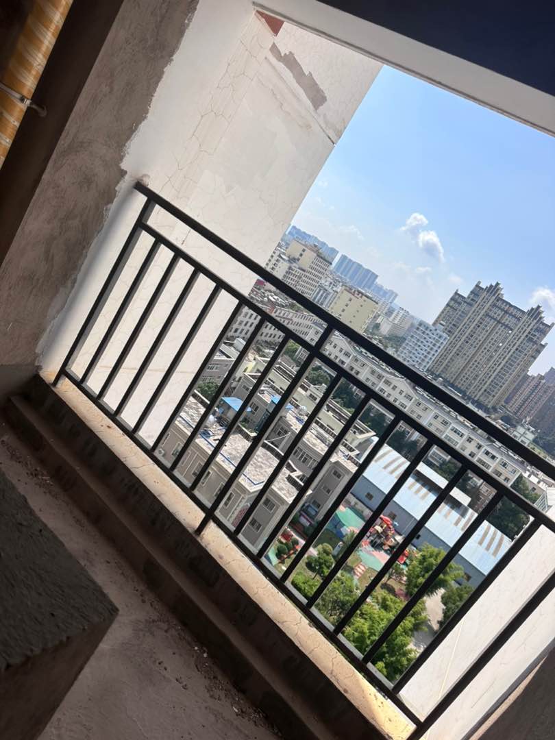 麒麟区南片区毛坯3室2厅2卫二手房出售8