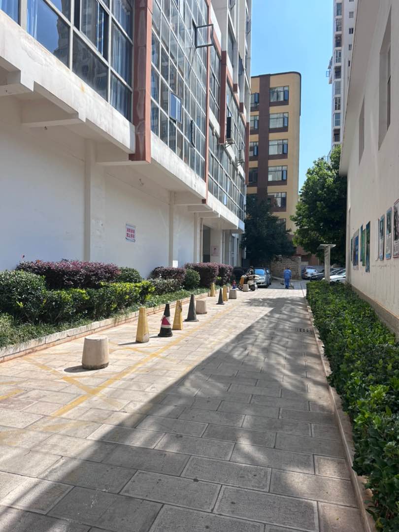 麒麟区南片区毛坯3室2厅2卫二手房出售10