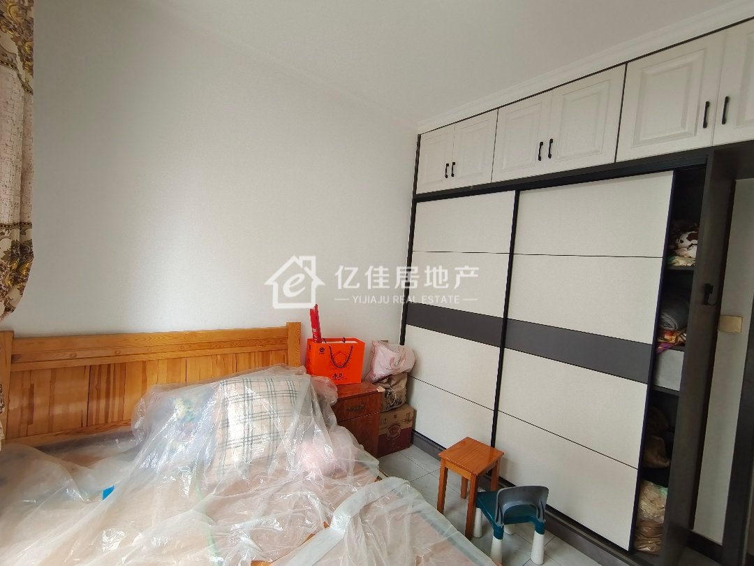荟萃苑,荟萃苑一梯一户位置好！车位+储藏室7