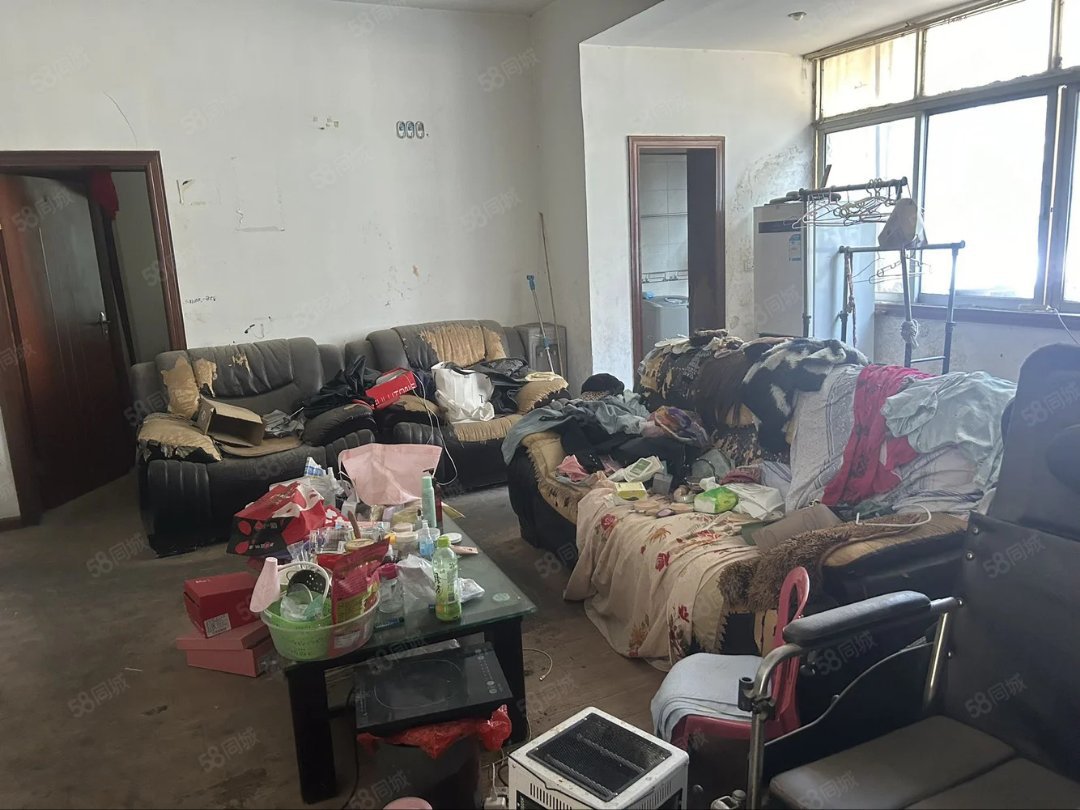 麒麟区城中普通4室2厅2卫二手房出售1