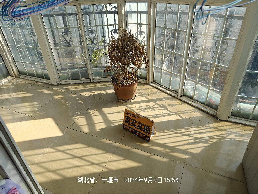 祥安花园,汽配城祥安花园  可以做4室楼顶还有50平左右院子和两个房间7
