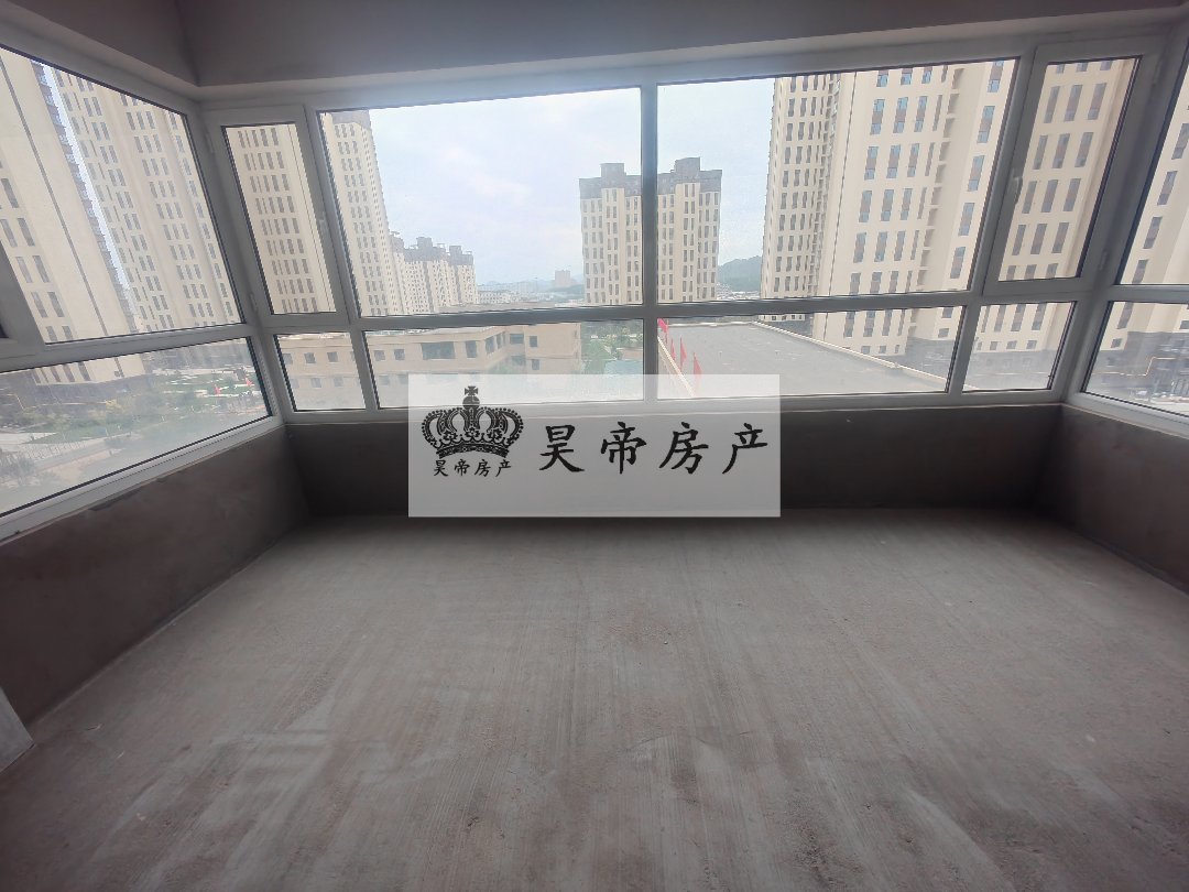 香榭国际,香榭国际，三室两厅两卫，南北通透4