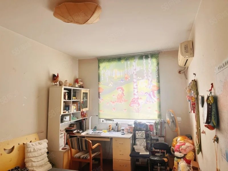 天河小区,天河小区精装修带暖气，含家具家电，带地上柴房3