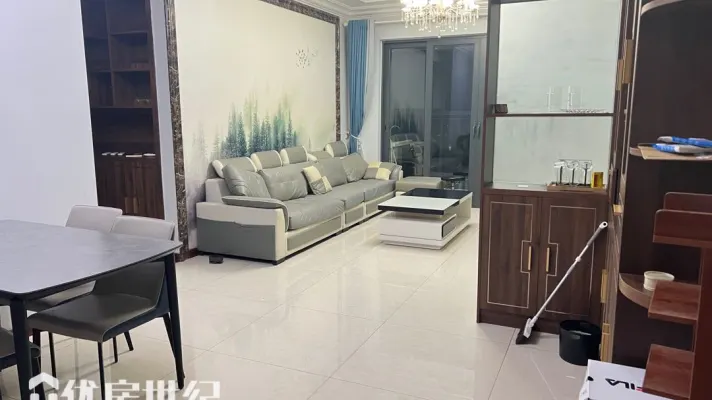 恒大御景半岛3300元/月122㎡3室2厅2卫2阳台精装南北