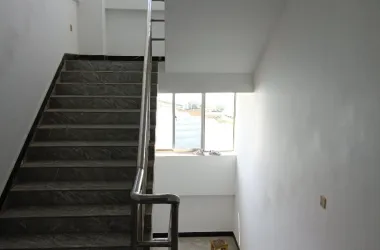 金江大道职业中学出售房源