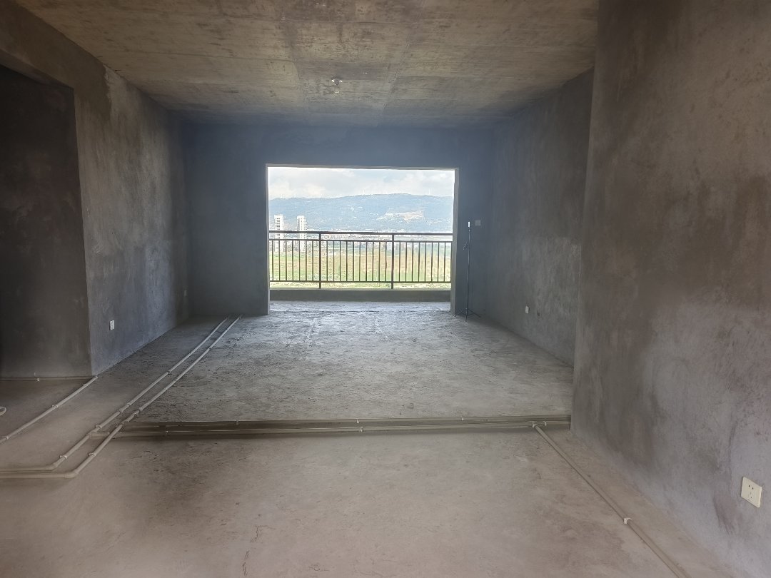 麒麟区南片区毛坯3室2厅2卫二手房出售2