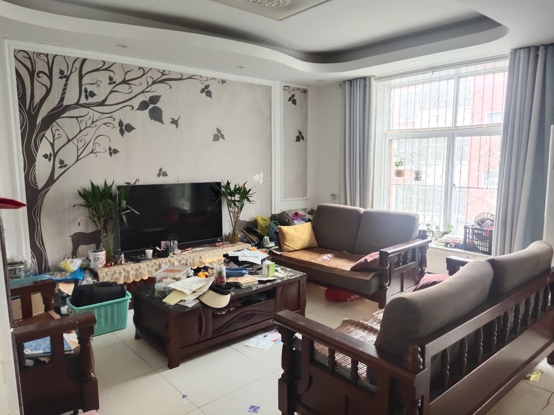 龙泰星级花园,双汇路棉麻龙泰X级花园3-4楼复式 205平 5室3厅1