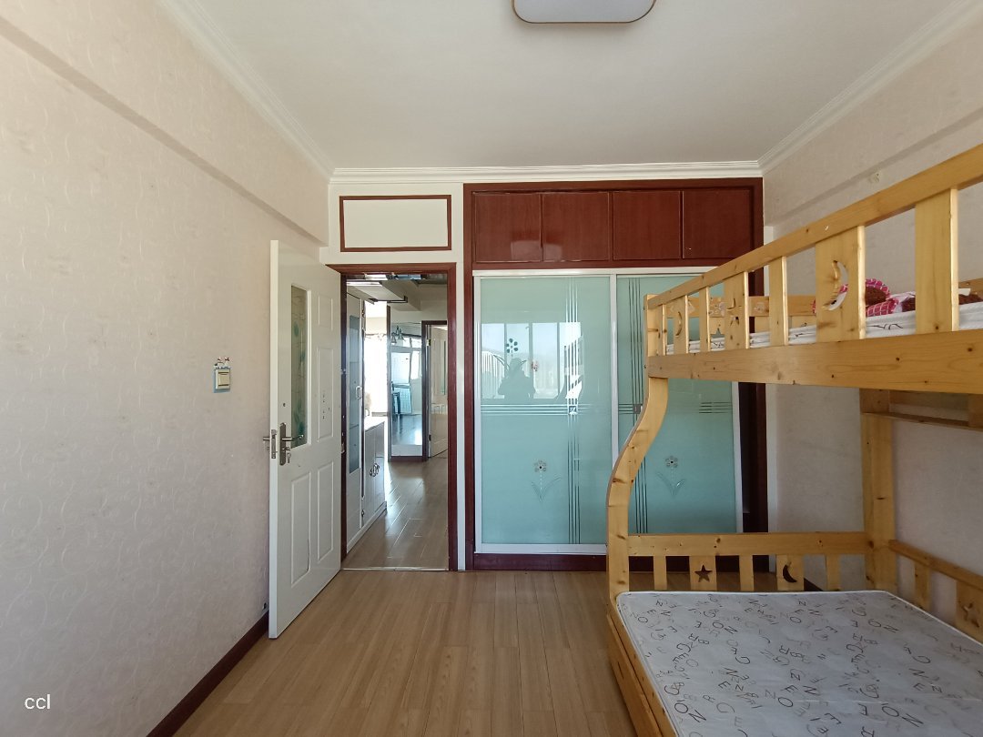友谊广场,友谊广场两室两厅南北通透精装修带家具拎包入住8