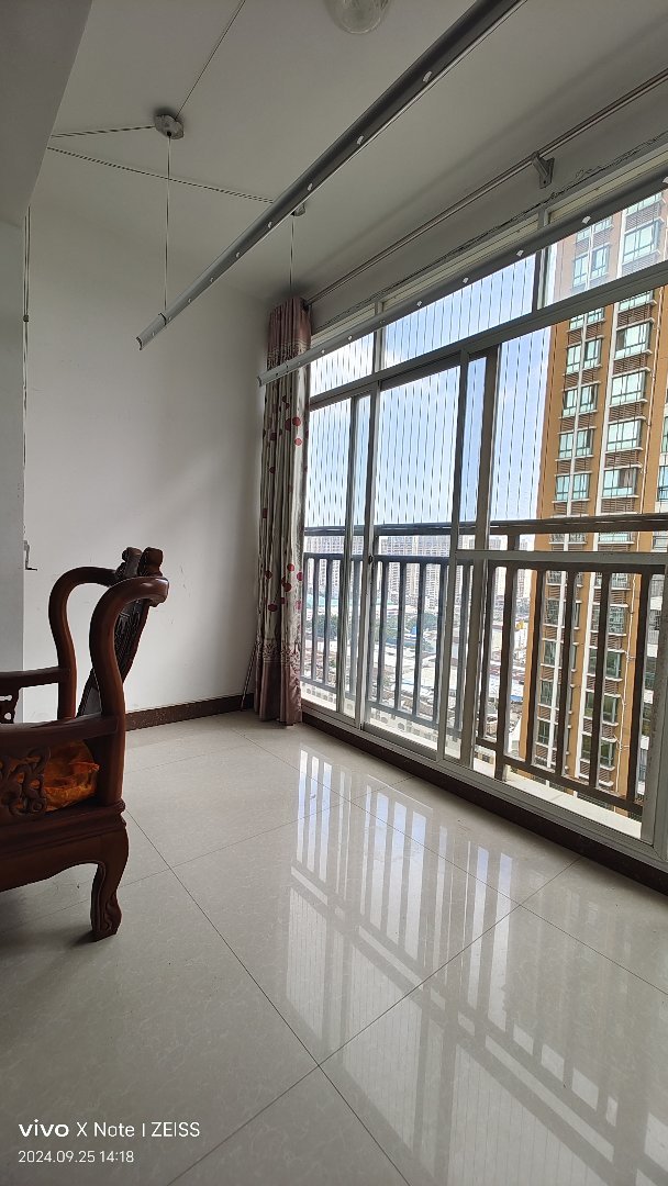 东辉瀚林鑫苑,银海区市场旁大学附近2