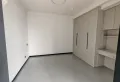正规成熟小区，小区中间非常安静，楼层适中，光线非常好！15