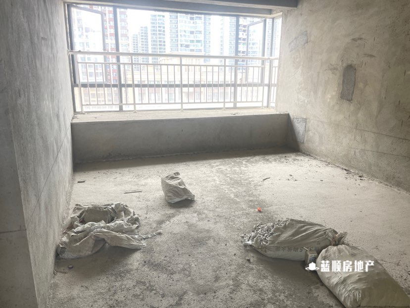 右江区右江毛坯5室2厅2卫二手房出售4