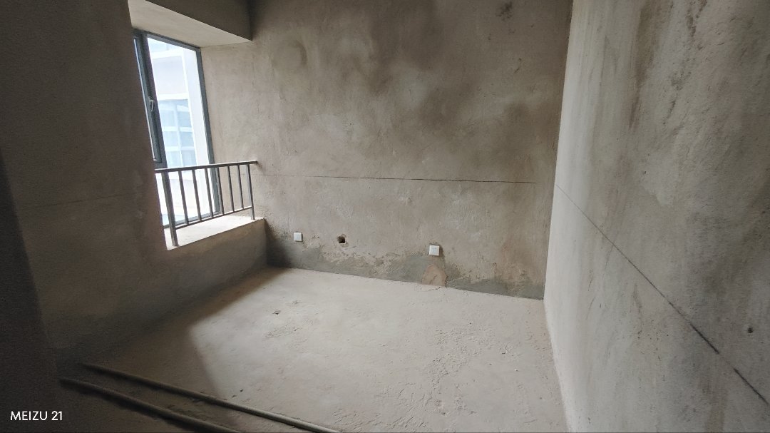 麒麟区南片区毛坯3室2厅2卫二手房出售3