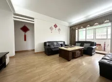 龙湖区|华美庄北区4室3厅3卫出售
