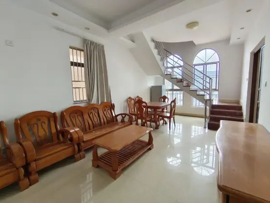 国际新城2室2厅1卫朝东南普通房源图片