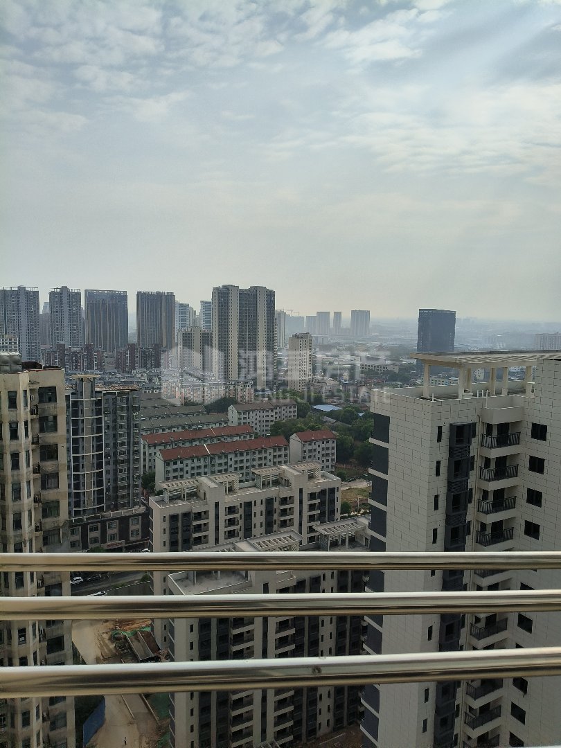 金色学府,户型好，位置好，房东诚心出售10