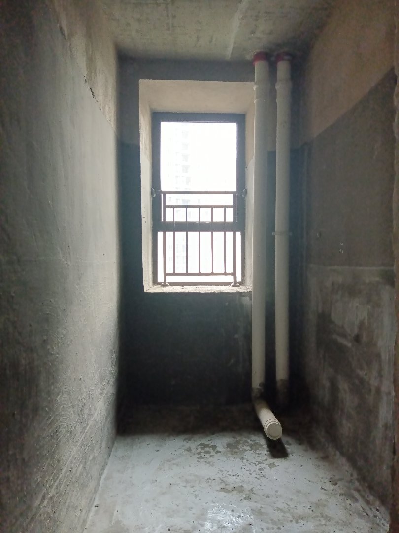 麒麟区西片区毛坯5室2厅2卫二手房出售8