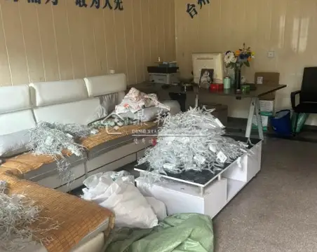 上洋路5室2厅3卫普通