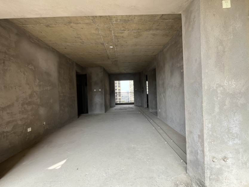 麒麟区南片区毛坯3室2厅2卫二手房出售3