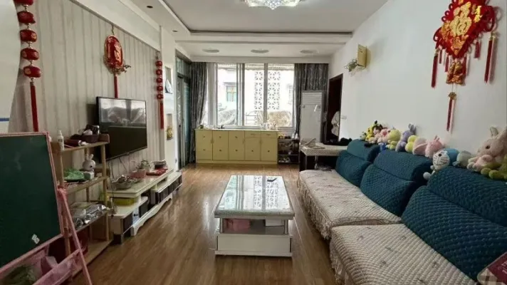 同益小区纯毛坯 随时看房 采光好 送地下室
