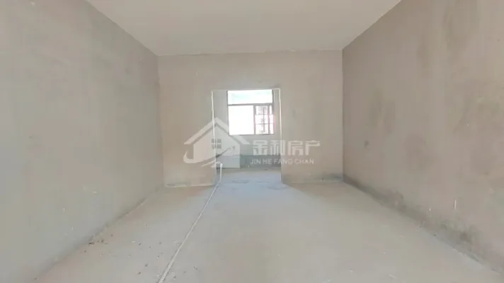 欣华理想城毛坯四房 即买即装修
