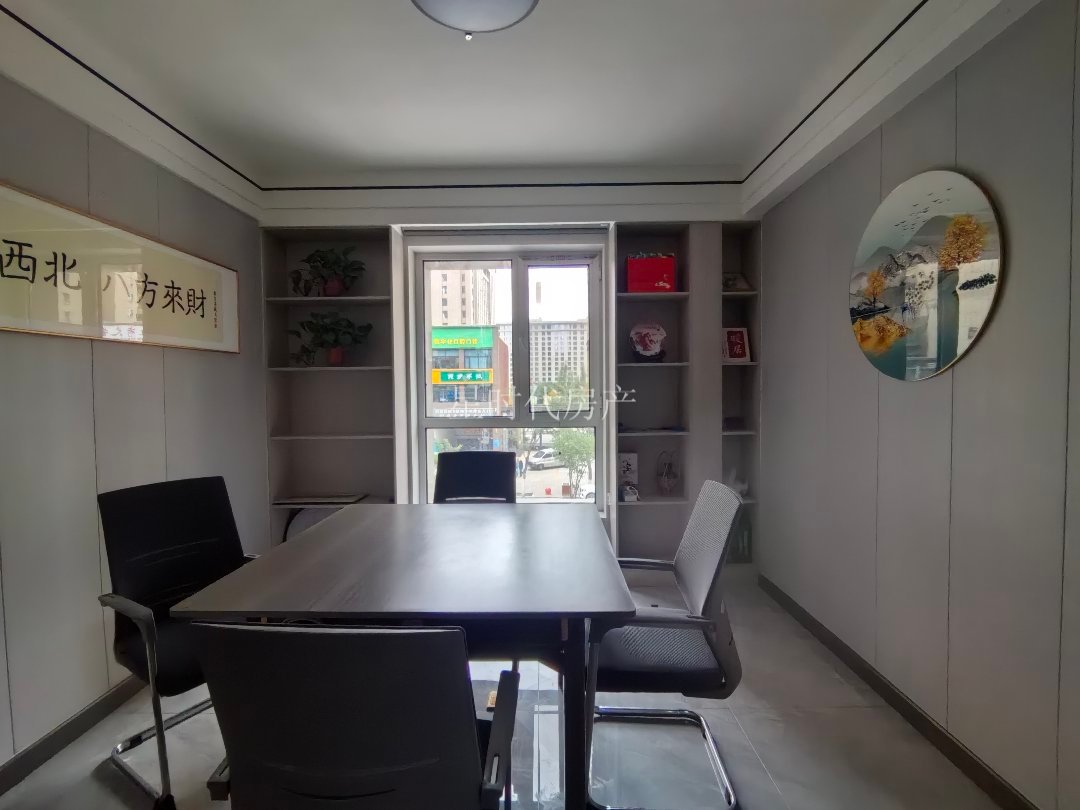 润嘉国际A区,润嘉国际A区 三室两厅 南北通透 可按揭3