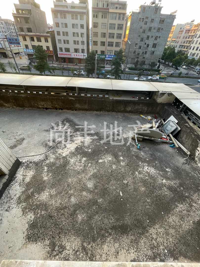 麒麟区东片区毛坯2室2厅1卫二手房出售9