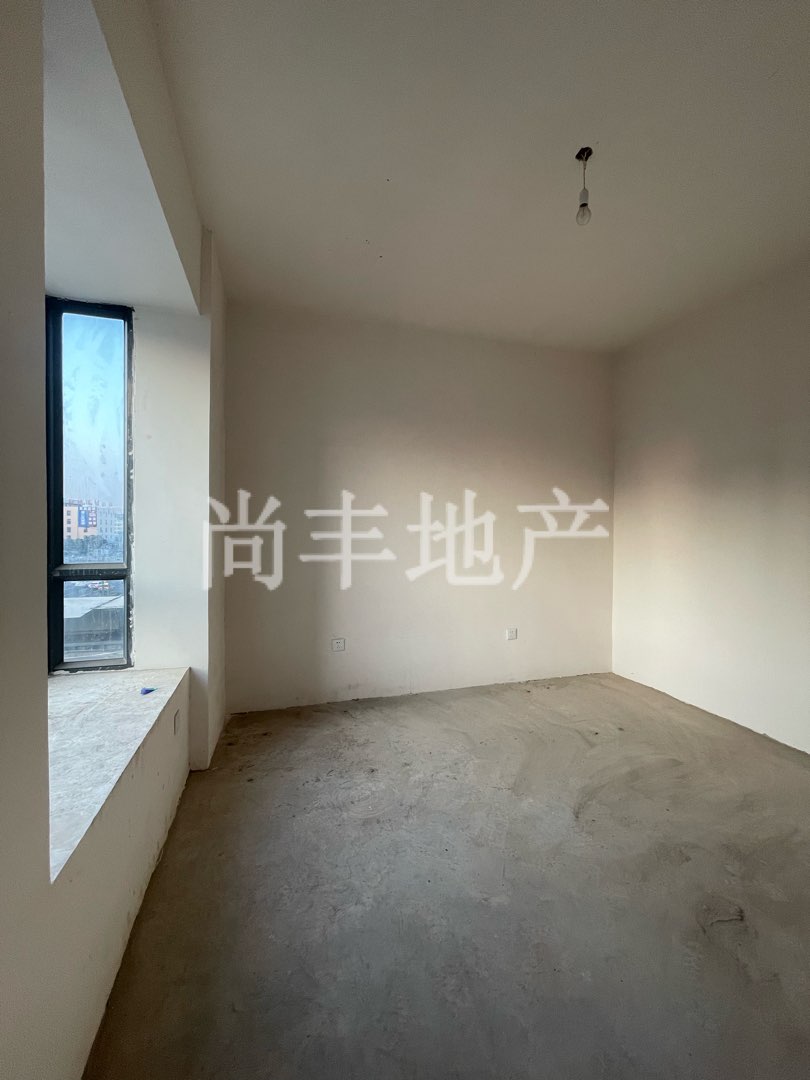 麒麟区东片区毛坯2室2厅1卫二手房出售3