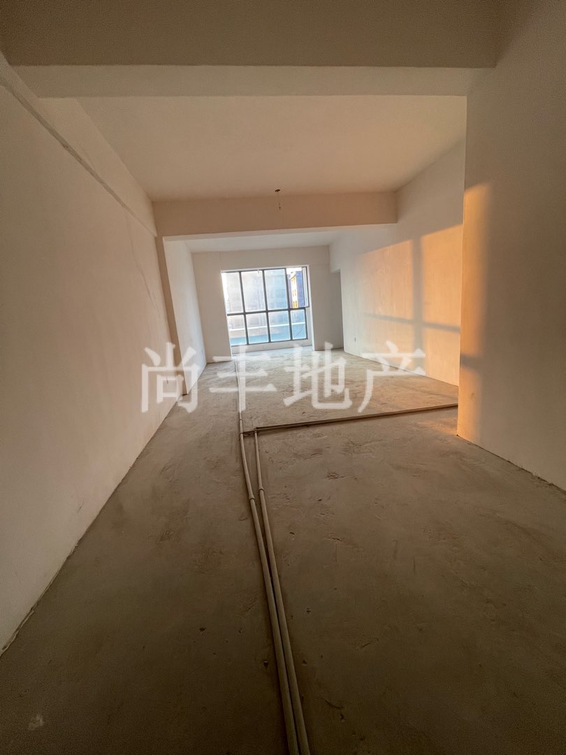 麒麟区东片区毛坯2室2厅1卫二手房出售4