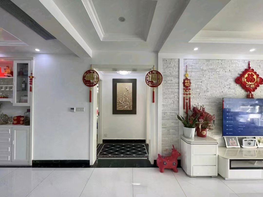 御台公馆,精装大四房 现在诚心出售 好楼层9