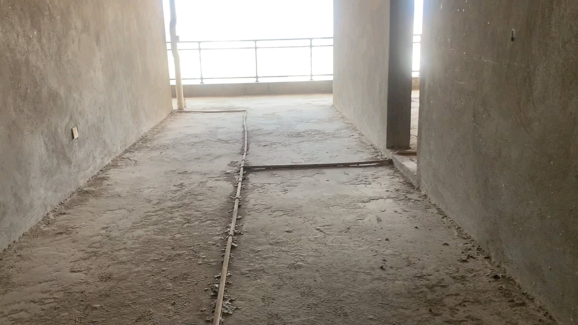 麒麟区南片区毛坯3室2厅2卫二手房出售1