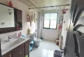 三室两厅 带储 精装 有个免费的地下停车位5