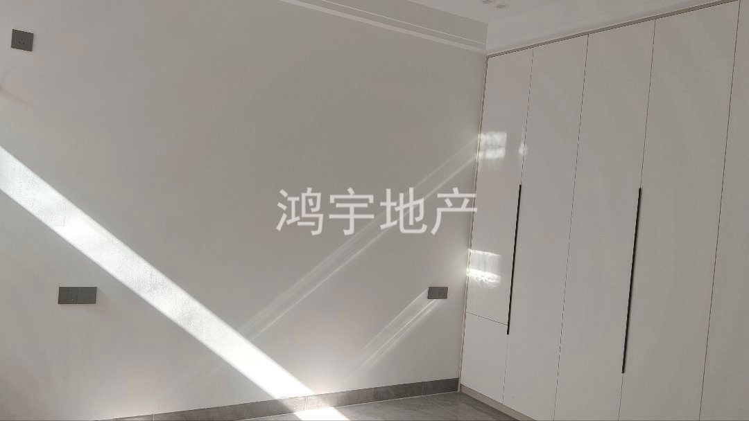 山水国际,山水国际三房精装修未入住，房东外面置业！随时看房6