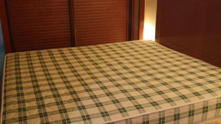 灵芝小区4楼45㎡1室1厅1卫精装1400元一手