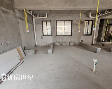 明月雅居3室2厅2卫毛坯