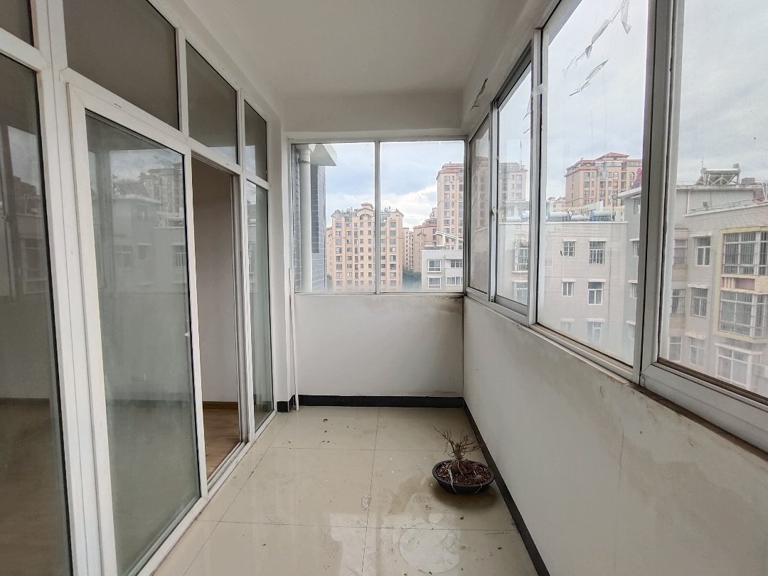 东江花园跃层，价格划算，房东诚心出售-盛世锦华东江花园二手房价
