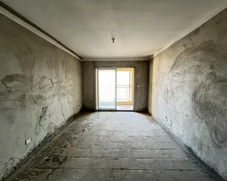 济河未来城3室2厅2卫朝南北毛坯