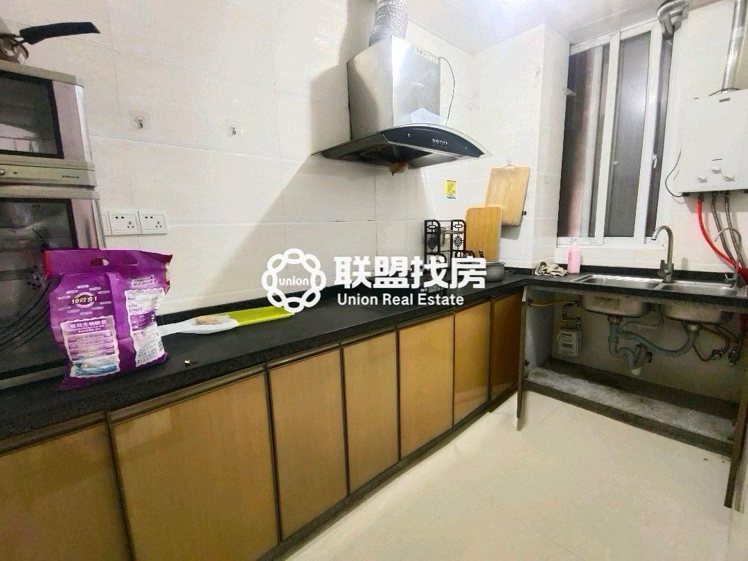 地王大厦,地王大厦2房1厅，配套齐全，干净整洁，拎包入住2