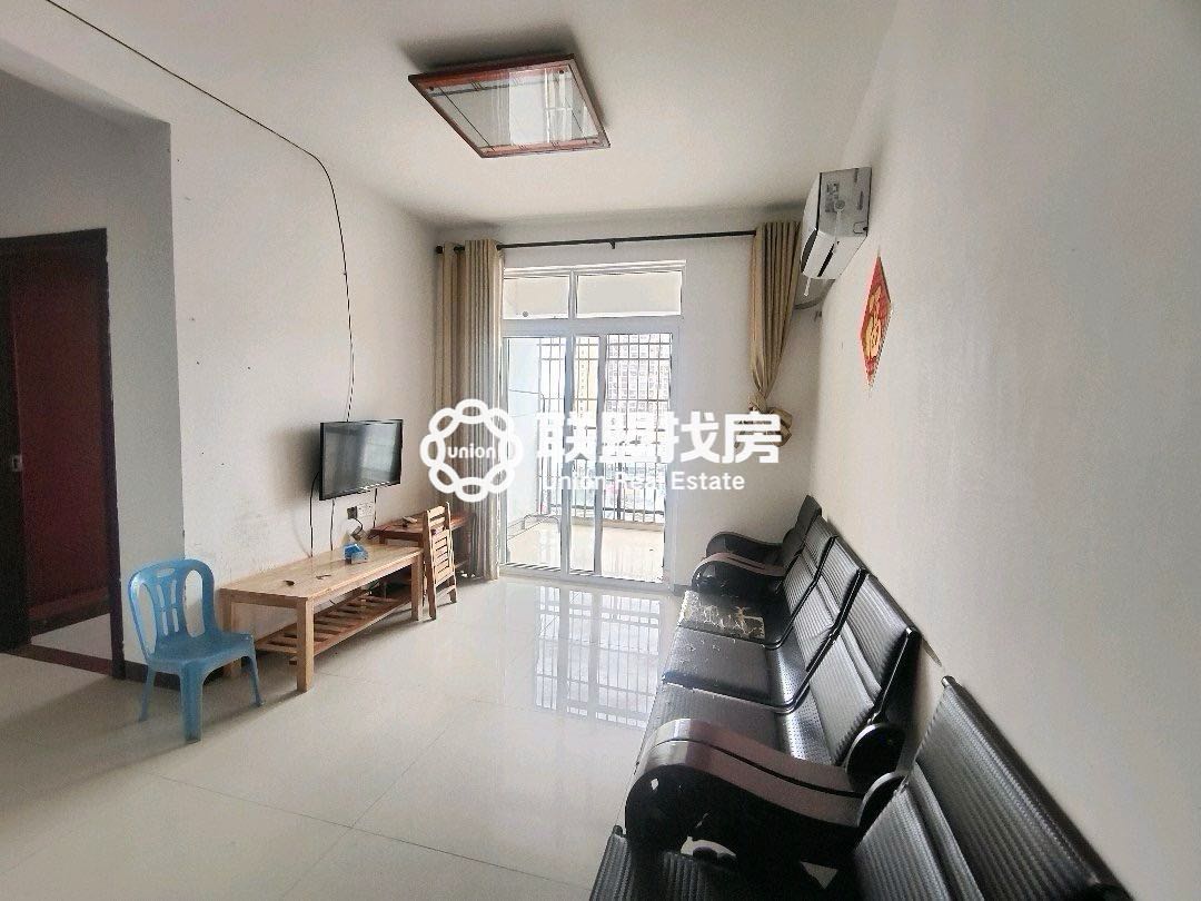 地王大厦,地王大厦2房1厅，配套齐全，干净整洁，拎包入住1
