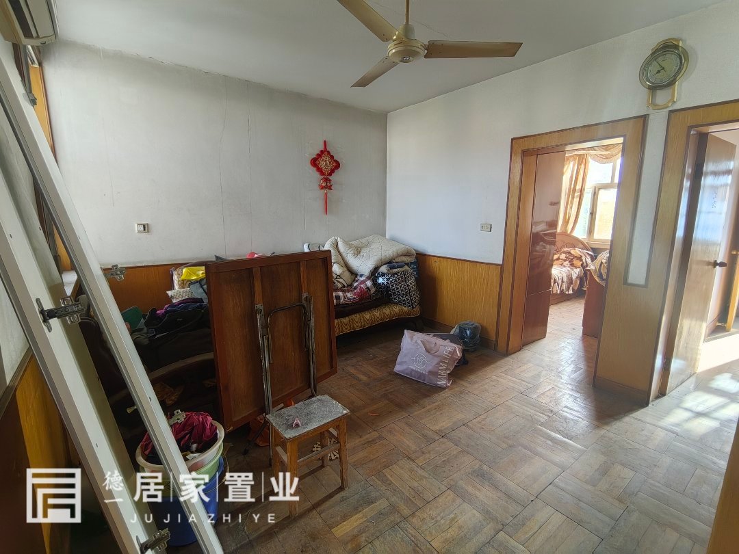 物探小区,小区环境舒适2室2厅1卫1阳台,1